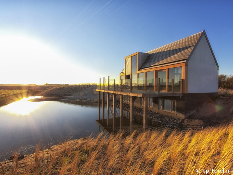 buitenaanzicht Waddenlodge